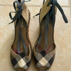 Authentic Burberry wedges EU 39